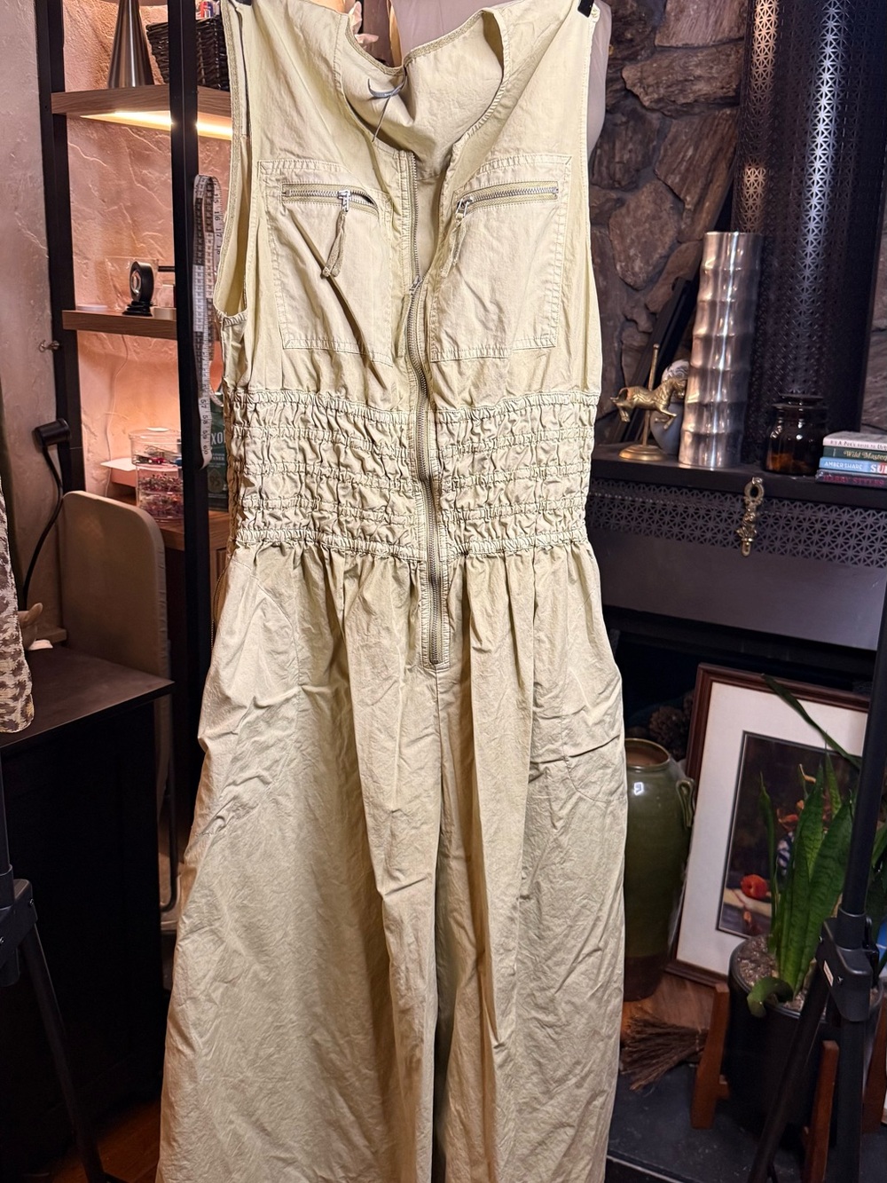 Anthropologie smocked wide leg jumpsuit - Picture 3 of 9